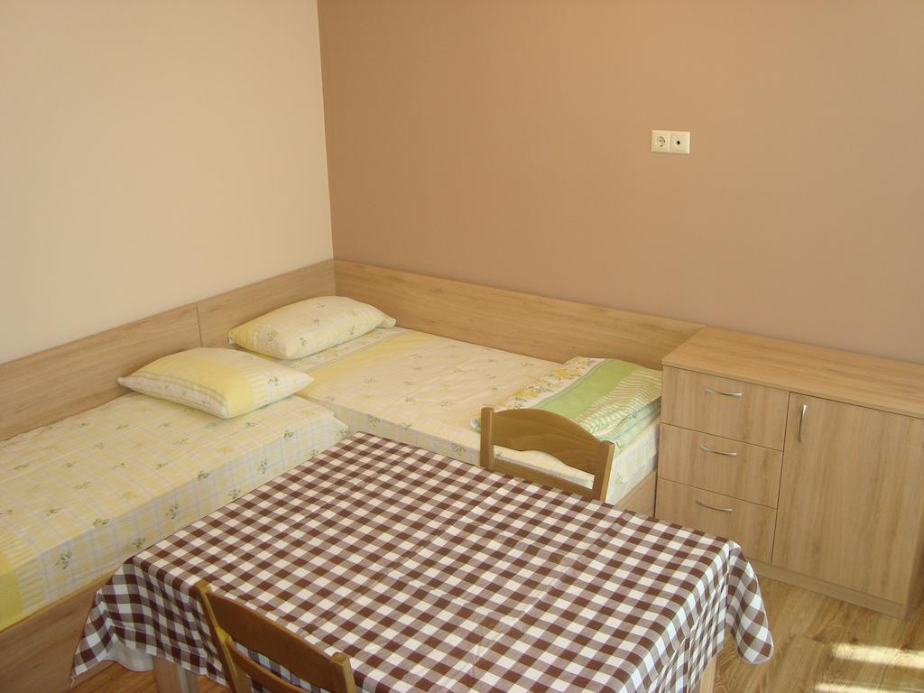 Marinela Apartments&Studio Pomorie Quarto foto